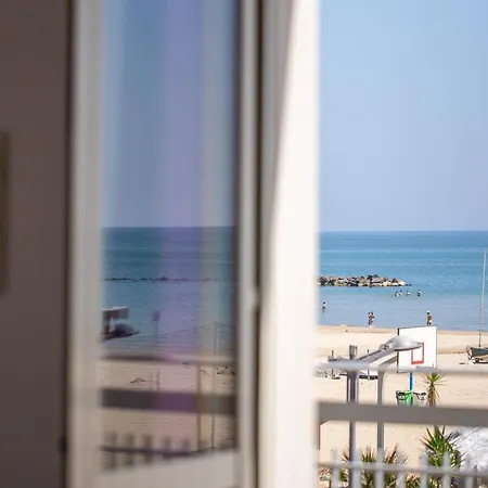 B&B Luci A'mmare 로세토데글리아브루찌