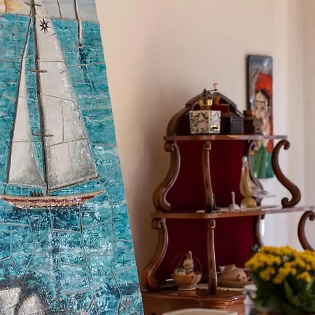 Luci A'mmare Bed & Breakfast