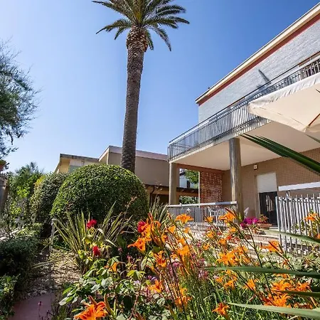 Luci A'mmare Bed & Breakfast