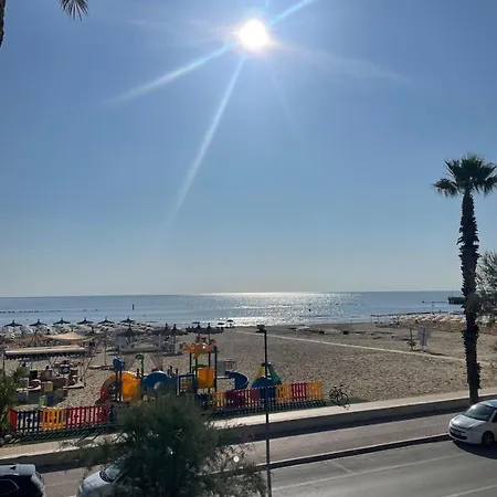 Luci A'mmare 住宿加早餐酒店 *